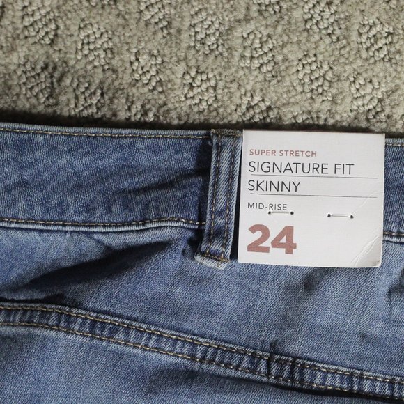 NWT Lane Bryant Size 24 Distressed and Bling Light Blue Jeans - Picture 5 of 9